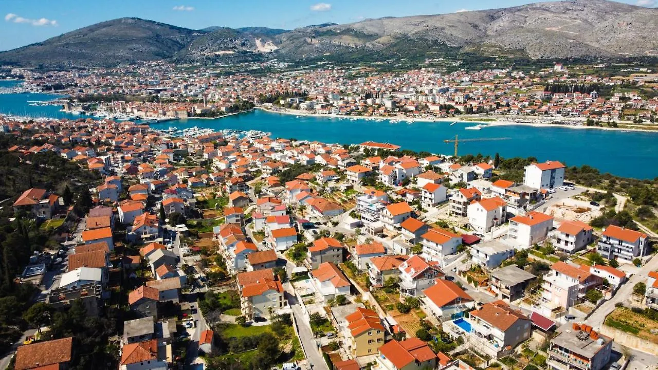 Peaceful & Sunny Apartments Trogir