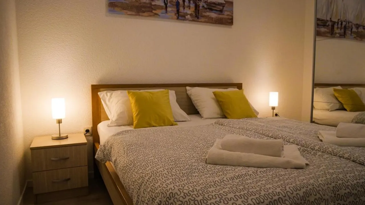 Peaceful & Sunny Apartments Trogir
